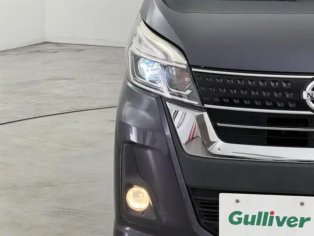 日産 デイズ ルークス ハイウェイスターX Gパッケージ 福岡県 2017(平29)年 4.5万km プレミアムパープルP 純正ナビ／フルセグＴＶ　/アラウンドビューモニター　/ＥＴＣ　/衝突被害軽減ブレーキ　/横滑り防止装置　/アイドリングストップ　/両側電動スライドドア　/プッシュスタート　/ステアリングスイッチ　/純正１５インチＡＷ