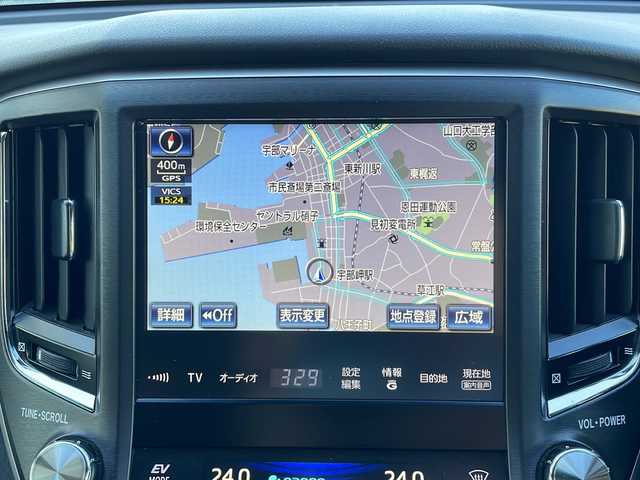 トヨタ クラウン ハイブリッド アスリートS ブラックスタイル 山口県 2015(平27)年 6.1万km ホワイトパールクリスタルシャイン サンルーフ/純正メーカーSDナビ/・フルセグテレビ（走行中視聴可能）/・Bluetooth/・AM/FM/CD/DVD/バックカメラ/クルーズコントロール/純正18インチAW/レザーシート/シートヒーター/エアシート/パワーシート/革巻きステアリング/ステアリングヒーター/HIDヘッドライト/オートライト/フォグランプ/ETC/プッシュスタート/社外ドラレコ/レーダー探知機(AR-252GA)/スペアキー×１/取扱説明書/保証書