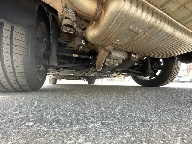 ＢＭＷ Ｘ１ xDrive 18d xライン 青森県 2017(平29)年 3.4万km アルピンホワイトⅢ /4WD/ディーゼルターボ/・純正HDDナビ/　（CD/DVD/USB/AUX/Musicコレクション）/・ドライビング・アシスト/　（レーンディパーチャーウォーニング//　前車接近警告機能/衝突軽減ブレーキ）/・バックカメラ/・パークディスタンスコントロール/・パーキングアシスト/・黒レザーシート/・D席メモリー付き/　前席パワーシート/・前席シートヒーター/・LEDヘッドライト/・ミラー一体式ETC/・リア7面プライバシーガラス/・シルバールーフレール/・ヒルクライムアシスト/・パワーバックドア/・オートワイパー/・前後フォグランプ/・レーンキーピング/・ウインカーミラー /・W/サイド/カーテンエアバッグ /・ABS/・スマートキーx2/・保証書・取説