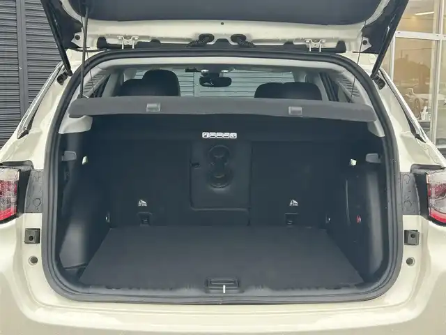 クライスラー・ジープ ジープ コンパス リミテッド 茨城県 2020(令2)年 2.6万km 白 ワンオーナー　/ｂｅａｔｓサウンド　/衝突軽減Ｂ　/ＡＣＣ　/レーンセンス　/ＢＳＭ　/Ｂカメラ　/パークセンス　/ナビ　/ＴＶ　/黒革　/シートＨ　/ＰＷシート　/ＰＷテールゲート　/オートハイビーム　/ＥＴＣ　/前後ドラレコ/禁煙車