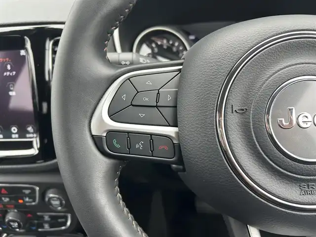 クライスラー・ジープ ジープ コンパス リミテッド 茨城県 2020(令2)年 2.6万km 白 ワンオーナー　/ｂｅａｔｓサウンド　/衝突軽減Ｂ　/ＡＣＣ　/レーンセンス　/ＢＳＭ　/Ｂカメラ　/パークセンス　/ナビ　/ＴＶ　/黒革　/シートＨ　/ＰＷシート　/ＰＷテールゲート　/オートハイビーム　/ＥＴＣ　/前後ドラレコ/禁煙車