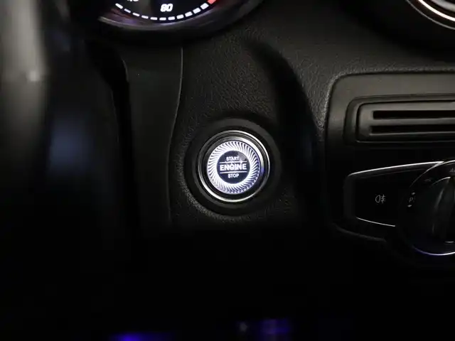 メルセデス・ベンツ ＧＬＣ２２０ d 4マチック クーペ AMGライン 静岡県 2019(令1)年 4.8万km オブシディアンブラック 純正ナビ/フルセグTV/レーダーセーフティパッケージ/・衝突軽減ブレーキ/・BSM/・ディストロニック/・ステアリングアシスト/サンルーフ/360°カメラ/ACC/全席シートヒーター/エアサス/パドルシフト