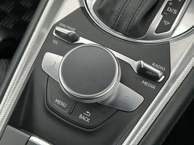 アウディ ＴＴクーペ 2．0 TFSI クワトロ 道南・函館 2016(平28)年 4万km 白 マトリクスLED/黒レザーシート/前席シートヒーター/バーチャルコクピット/純正ナビTV/AUX・USB・Bluetooth/バックカメラ/前後コーナーセンサー/アダクティブクルーズコントロール/ブラインドスポット/ETC2.0/スマートキー