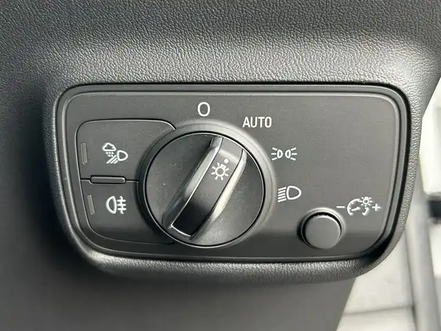 アウディ ＴＴクーペ 2．0 TFSI クワトロ 道南・函館 2016(平28)年 4万km 白 マトリクスLED/黒レザーシート/前席シートヒーター/バーチャルコクピット/純正ナビTV/AUX・USB・Bluetooth/バックカメラ/前後コーナーセンサー/アダクティブクルーズコントロール/ブラインドスポット/ETC2.0/スマートキー