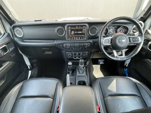 クライスラー・ジープ ジープ ラングラー アンリミテッド サハラ 香川県 2019(令1)年 5.5万km 白 スマートキー/4WD/アイドリングストップ/ACC/バックカメラ/純正ナビ/地デジ/Bluetooth/ETC/ブラックレザーシート/シートヒーター/純正18インチアルミ/コーナーセンサー/ブラインドスポットモニター/衝突軽減