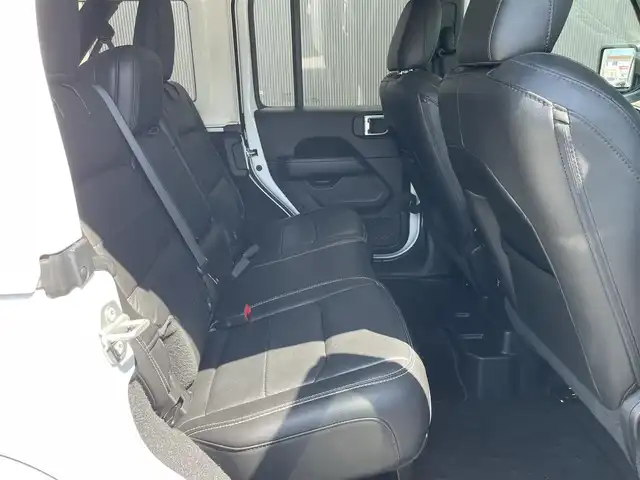クライスラー・ジープ ジープ ラングラー アンリミテッド サハラ 香川県 2019(令1)年 5.5万km 白 スマートキー/4WD/アイドリングストップ/ACC/バックカメラ/純正ナビ/地デジ/Bluetooth/ETC/ブラックレザーシート/シートヒーター/純正18インチアルミ/コーナーセンサー/ブラインドスポットモニター/衝突軽減