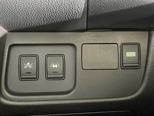 日産 セレナ ハイウェイS S HV Aセーフ 福岡県 2014(平26)年 5.8万km 黒 純正SDナビフルセグTV /フリップダモニター /前後コーナーセンセンサー/バックカメラ/アラウンドビューモニター/レーンキープアシスト/衝突軽減ブレーキ/ETC/社外フロアマット/純正アルミホイル/LEDヘッドライト/プッシュスタートボタン/スマートキー
