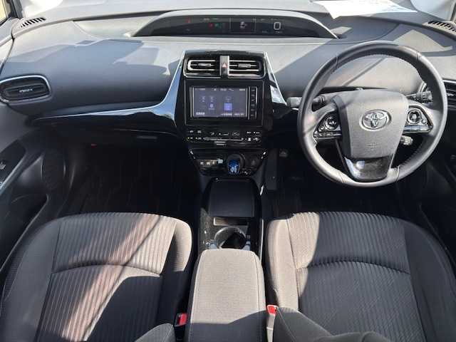 トヨタ プリウス A 長野県 2020(令2)年 7.3万km アティチュードブラックマイカ トヨタセーフティセンス/レーダークルーズコントロール/レーンキープ/オートマチックハイビーム/純正ナビ NSZT-W68T/フルセグTV/Bluetooth/バックカメラ/パワーシート/ヘッドアップディスプレイ/LEDヘッドライト/フォグライト/コーナーセンサー/ステアリングスイッチ/ETC