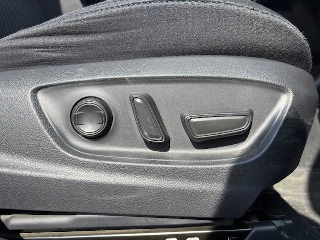 トヨタ プリウス A 長野県 2020(令2)年 7.3万km アティチュードブラックマイカ トヨタセーフティセンス/レーダークルーズコントロール/レーンキープ/オートマチックハイビーム/純正ナビ NSZT-W68T/フルセグTV/Bluetooth/バックカメラ/パワーシート/ヘッドアップディスプレイ/LEDヘッドライト/フォグライト/コーナーセンサー/ステアリングスイッチ/ETC