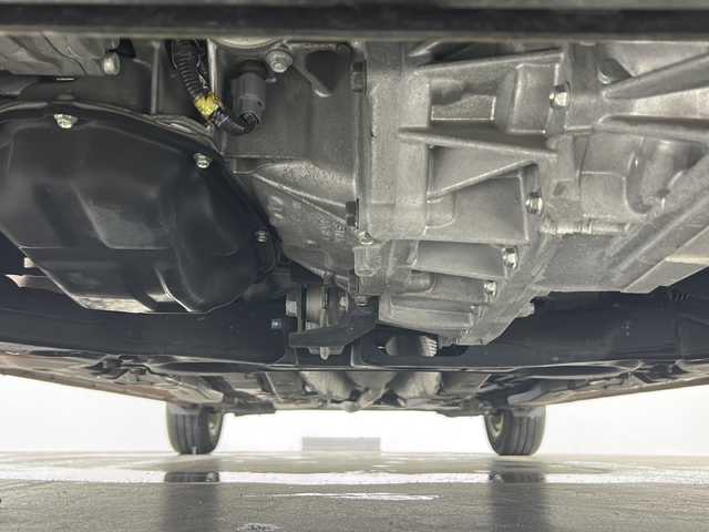 日産 ノート e－パワー メダリスト 福岡県 2018(平30)年 2.6万km プレミアムコロナオレンジ 純正7型メモリーナビゲーション（MM318-W）/CD DVD BT USB/フルセグテレビ/アラウンドビューモニター/デジタルインナーミラー/LEDヘッドライト/ETC/ドライブレコーダー/コーナーセンサー/スマートキー/プッシュスタートエンジン