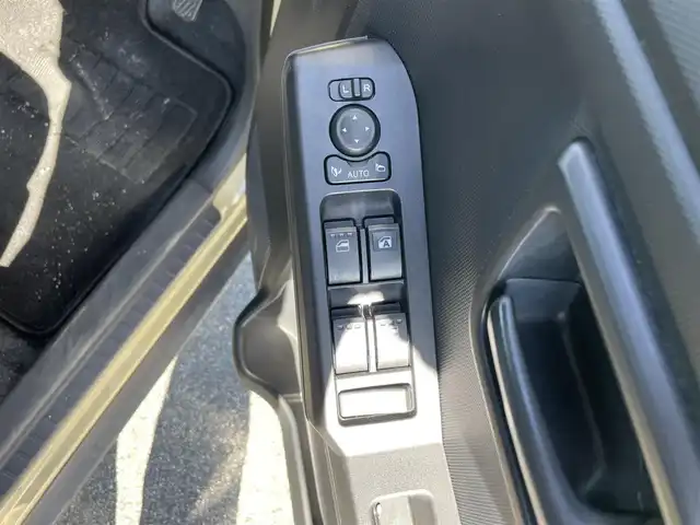 ダイハツ タフト X 大阪府 2022(令4)年 4.1万km サンドベージュメタリック (株)IDOMが運営する【じしゃロン堺店】の自社ローン専用車両になります。/こちらは現金またはオートローンご利用時の価格です。自社ローンご希望の方は別途その旨お申付け下さい