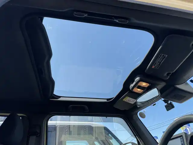 ダイハツ タフト X 大阪府 2022(令4)年 4.1万km サンドベージュメタリック (株)IDOMが運営する【じしゃロン堺店】の自社ローン専用車両になります。/こちらは現金またはオートローンご利用時の価格です。自社ローンご希望の方は別途その旨お申付け下さい