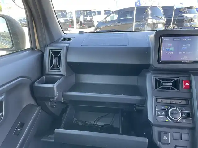 ダイハツ タフト X 大阪府 2022(令4)年 4.1万km サンドベージュメタリック (株)IDOMが運営する【じしゃロン堺店】の自社ローン専用車両になります。/こちらは現金またはオートローンご利用時の価格です。自社ローンご希望の方は別途その旨お申付け下さい