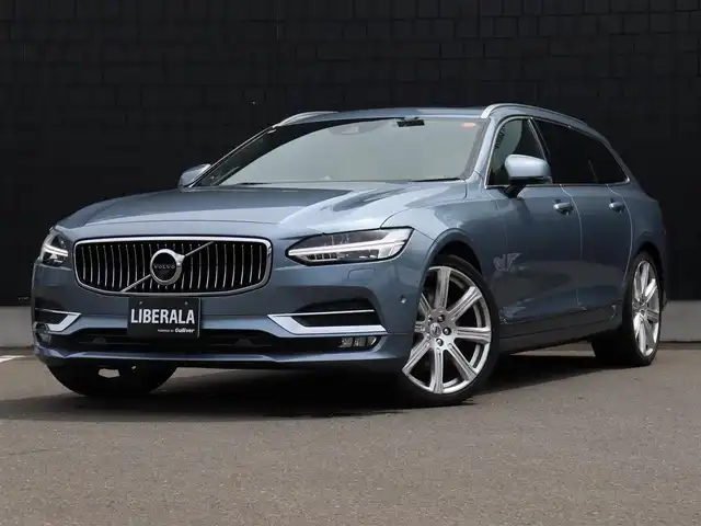 ボルボ Ｖ９０ T6 AWD インスクリプション 宮城県 2017(平29)年 7.7万km ライトブルー パノラマサンルーフ/Bowers&Wilkinsプレミアムサウンド/茶革シート（パーフォレーテッド・ファインナッパレザー）/ヘッドアップディスプレイ/アクティブクルーズコントロール/ブラインドスポットモニター/レーンキープアシスト/フットオープナー/パワーリアゲート/メモリ付パワーシート/シートベンチレーション/シートヒーター/ステアリングヒーター/純正HDDナビ(BT/USB/CD/AUX/CarPlay)/フルセグTV/360°カメラ/バックカメラ/純正20AW/アクティブベンディングランプ/LEDオートライト/オートホールド/ステアリングスイッチ/ドライブレコーダー(前後)/ETC/リモートキー/カラーコード　721　マッセルブルーメタリック