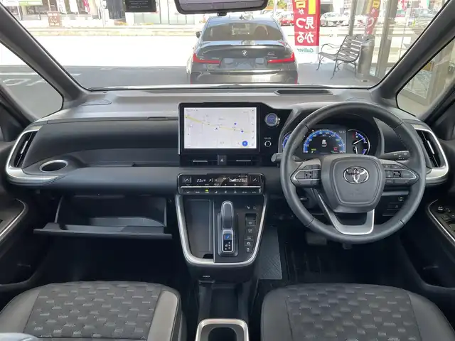 トヨタ ヴォクシー ハイブリッド S－Z 栃木県 2022(令4)年 1.7万km ホワイトパールクリスタルシャイン ワンオーナー/モデリスタエアロ/純正ナビ/（DVD/BT/CD/HDMI/フルセグTV/Miracast/USB）/純正フリップダウンモニター/全方位カメラ/両側パワースライドドア/ヘッドアップディスプレイ/デジタルインナーミラー/パワーバックドア/レーダークルーズコントロール/パーキングアシスト/レーンキープアシスト/オートマチックハイビーム/ハンドルヒーター/ハーフレザーシート/シートヒーター/ドライブレコーダー/2.0ETC/ドアバイザー/保証書/取説/スペアキー