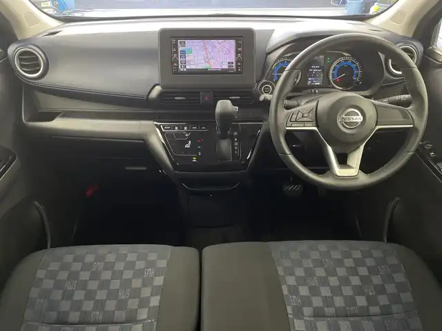日産 デイズ ハイウェイスターX 愛知県 2020(令2)年 4.1万km オーシャンブルーP 純正ナビ/・フルセグ/・Bluetooth/・CD/バックカメラ/フォグランプ/ステアリングスイッチ/ETC/ドライブレコーダー/コーナーセンサー/ABS/車線逸脱抑制装置/横滑り防止装置/盗難防止装置/衝突軽減ブレーキ/オートライト/LEDヘッドライト/カーテンエアバック/純正アルミホイール/スマートキー