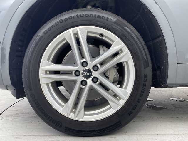 アウディ アウディ Ｑ５ 40TDIクワトロ Sライン 愛知県 2022(令4)年 1.6万km デイトナグレーパールエフェクト ワンオーナー/４WD/全周囲カメラ/ハーフレザーシート/運転席助手席パワーシート/全席シートヒーター/衝突被害軽減ブレーキ/車間距離制御システム/レーンキープアシスト/純正19インチアルミホイール/取扱説明書/保証書