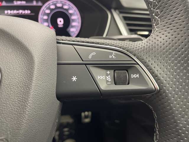 アウディ アウディ Ｑ５ 40TDIクワトロ Sライン 愛知県 2022(令4)年 1.6万km デイトナグレーパールエフェクト ワンオーナー/４WD/全周囲カメラ/ハーフレザーシート/運転席助手席パワーシート/全席シートヒーター/衝突被害軽減ブレーキ/車間距離制御システム/レーンキープアシスト/純正19インチアルミホイール/取扱説明書/保証書