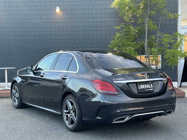 メルセデス・ベンツ Ｃ２２０ｄ ローレウスエディション 滋賀県 2020(令2)年 4.4万km グレー レザーエクスクルーシブパッケージ/ベンチレーターシート(D/N)/パノラミミックスライディングルーフ/Burmesterサウンド/エアバランスパッケージ/純正ナビ/フルセグTV/BT/USB/360°カメラ/HUD/ワイヤレスチャージ/電動リアドア/レーダーセーフティー/ACC/LKA/BSM