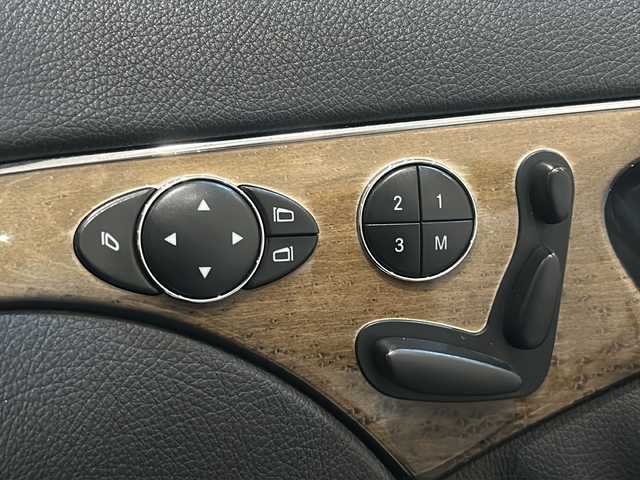 メルセデス・ベンツ Ｅ３２０ CDI アバンギャルド 新潟県 2006(平18)年 15.2万km ポーラホワイト ビークルダイナミックコントロール/クルーズコントロール/イモビライザー/電動ドアミラー/盗難防止装置/ETC/パワーシート（D/N席）/ドライブレコーダー