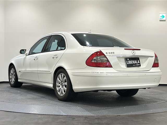 メルセデス・ベンツ Ｅ３２０ CDI アバンギャルド 新潟県 2006(平18)年 15.2万km ポーラホワイト ビークルダイナミックコントロール/クルーズコントロール/イモビライザー/電動ドアミラー/盗難防止装置/ETC/パワーシート（D/N席）/ドライブレコーダー