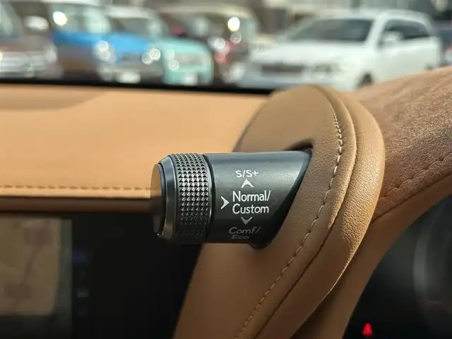 レクサス ＬＣ 500h Lパッケージ 愛知県 2019(平31)年 5.5万km ラディアントレッドコントラストレイヤリング スマートキー/プッシュスタート/ガラスルーフ/マークレビンソンサウンド/純正メーカーナビ/フルセグTV（キャンセラー付き）/BT/バックカメラ/ビルトインETC/純正21インチAW/純正キャリパー/レクサスセーフティセンス/BSM/HUD/レーダークルーズコントロール/クリアランスソナー/前後ドライブレコーダー/レザーシート/前席パワーシート（D席メモリー付き）/前席シートヒーター /エアシート/ハンドルヒーター /純正フロアマット/取説、保証書/スペアキー