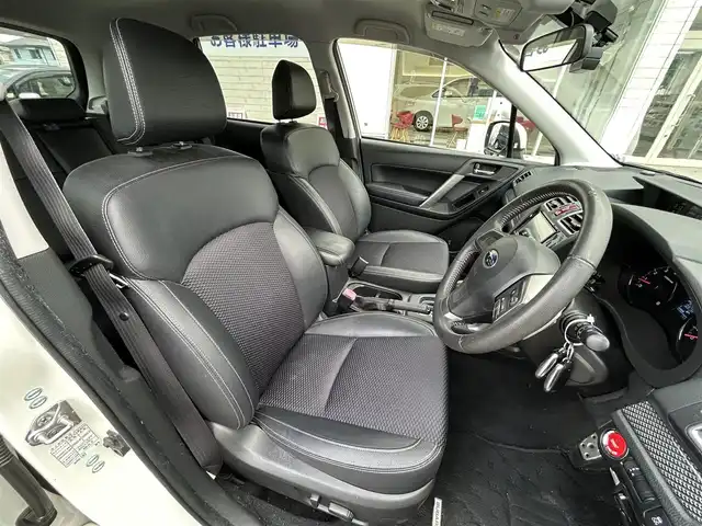 スバル フォレスター 2．0XT アイサイト 群馬県 2015(平27)年 10.4万km クリスタルホワイトP (株)IDOMが運営する【じしゃロン伊勢崎店】の自社ローン専用車両になりますこちらは現金またはオートローンご利用時の価格です。自社ローンご希望の方は別途その旨お申付け下さい/ナビ　/フルセグＴＶ　/BT/CD/DVD/SD/USB/ＳＴＩエアロ付き　/バックカメラ　/ドライブレコーダー　/追従型クルーズコントロール　/ハーフレザーシート　/シートヒーター　/パワーシート　/ＳＴＩマフラー　/衝突被害軽減システム　/ＡＡＣ/オートライト/レーンキープアシスト/純正18インチアルミホイール/純正フロアマット