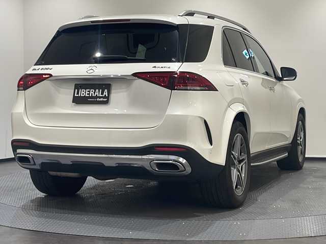 メルセデス・ベンツ ＧＬＥ３００ｄ 4MATIC AMGライン 新潟県 2019(令1)年 4.8万km ダイヤモンドホワイト オプション/パノラミックスライディングルーフ/レザーエクスクルーシブパッケージ/・本革シート/・シートベンチレーター/・Burmesterサラウンドサウンドシステム/・ヘッドアップディスプレイ/AMGライン/・マルチビームLEDヘッドライト/・アダプティブハイビームアシストプラス/・20インチAMG5ツインスポークAW/・後席シートヒーター/標準装備/アンビエントライト64色/レーダーセーフティーパッケージ/・アクティブブラインドスポットアシスト/・アクティブレーンキーピングアシスト/・アクティブレーンチェンジングアシスト/360度カメラシステム/アクティブパーキングアシスト/12.3インチワイドディスプレイ/・Bluetooth/・フルセグTV/・AM/FM/ドライブレコーダー/ETC