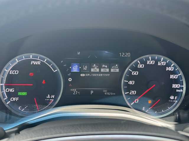 トヨタ クラウン ハイブリッド RS 広島県 2018(平30)年 9.8万km ホワイトパールクリスタルシャイン トヨタセーフティセンス/・プリクラッシュセーフティ/・レーンキープアシスト/・オートマチックハイビーム/純正SDナビ/CD/DVD/フルセグ/Bluetooth/バックカメラ/ビルトインETC2.0/レーダークルーズコントロール/前席パワーシート/前席シートヒーター/純正18インチアルミホイール/コーナーセンサー/LEDヘッドライト/フォグランプ/スマートキー/スペアキー/プッシュスタート