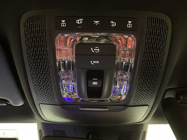 メルセデス・ベンツ Ａ１８０ スタイル AMGライン 新潟県 2019(平31)年 3.3万km コスモスブラック レーダーセーフティパッケージ/・アクティブディスタンスアシスト・ディストロニック/・アクティブブレーキアシスト/・アクティブステアリングアシスト/AMGレザーエクスクルーシブパッケージ/・アンビエントライト（64色）/・アルミニウムインテリアトリム/アドバンスドパッケージ/・360°カメラシステム/・ヘッドアップディスプレイ/・アドバンスドサラウンドシステム/サンルーフ/ESP/ワイヤレスチャージング/Bluetooth/TV/AM/FM/ドライブレコーダー/メモリー付フルパワーシート/シートヒーター/クルーズコントロール＆可変スピードリミッター/ETC2.0