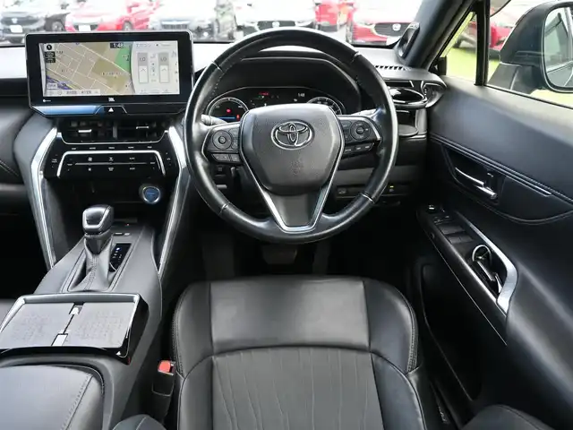 トヨタ ハリアー ハイブリッド Z 千葉県 2020(令2)年 4.7万km ブラック Toyota Safety Sense/・プリクラッシュセーフティ/・レーンディパーチャーアラート/・オートハイビーム/・レーダークルーズコントロール/・ブラインドスポットモニター/ヘッドアップディスプレイ/デジタルインナーミラー/JBLサウンド/12.3インチ純正コネクティッドナビ/地デジTV/【Bluetooth接続】/パノラミックビューモニター/運転席パワーシート/ハーフレザーシート/革巻きステアリング/ステアリングスイッチ/ETC（2.0）/LEDヘッドライト/フォグライト/ウインカーミラー/クリアランスソナー/純正19インチアルミホイル/サイド/カーテン/ニーエアバッグ/スマートキー