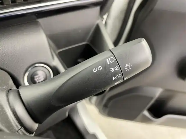 スズキ ワゴンＲ HYBRID FX リミテッド 富山県 2019(平31)年 3.4万km ピュアホワイトP 4WD/社外ナビ【CN-RE07D】/(AM/FM/CD/DVD/SD/BT)/フルセグTV/バックカメラ/ヘッドアップディスプレイ/衝突被害軽減ブレーキ/レーンキープアシスト/オートLEDヘッドライト/横滑り防止装置/ETC/ドライブレコーダー前後/スマートキー×２/前席シートヒーター/プッシュスタート/社外フロアマット/アイドリングストップ/純正14インチAW/ドアバイザー