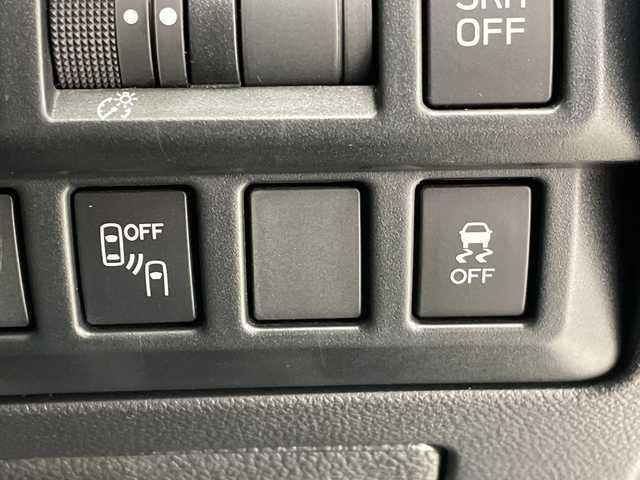 スバル ＸＶ ハイブリッド 2．0e－S アイサイト 愛知県 2021(令3)年 1.9万km クリスタルホワイトP アイサイト/純正8型ナビ/レーダークルーズコントロール/バックカメラ/サイドカメラ/パワーシート/コーナーセンサー/純正アルミホイール/ブラインドスポットモニター/LEDヘッドライト/パドルシフト/オートライト/ドライブレコーダー/ETC/衝突軽減システム/フルセグ/CD DVD/Bluetooth/ステアリングスイッチ/スマートキー/プッシュスタート