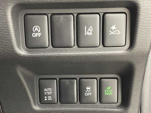 三菱 デリカＤ：５ P 山口県 2020(令2)年 1.4万km スターリングシルバーM 純正１０.１型ナビ/（CD/DVD/USB/フルセグ）/全方位カメラ/オートステップ/e-Assist/・衝突軽減ブレーキシステム/・低車速域衝突軽減ブレーキシステム/・車線逸脱警報システム/・レーダークルーズコントロール/・誤発進抑制機能/両側パワースライドドア/前席シートヒーター/パワーバックドア/ブラインドスポットモニター/ステアリングヒーター/オートＬＥＤライト/本革ステアリング/スマートキー