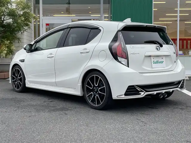 トヨタ アクア G G’s 岡山県 2016(平28)年 6.4万km ライムホワイトパールクリスタルシャイン 純正メモリナビ　NSZT-W64/フルセグTV、CD、DVD、Bluetooth、AM、FM/バックカメラ/ETC/前方ドライブレコーダー/クルーズコントロール/オートハイビーム/プリクラッシュセーフティ/レーンディパーチャーアラート