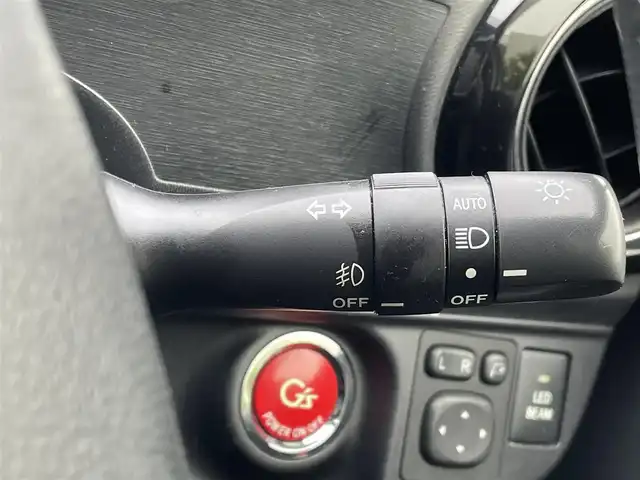 トヨタ アクア G G’s 岡山県 2016(平28)年 6.4万km ライムホワイトパールクリスタルシャイン 純正メモリナビ　NSZT-W64/フルセグTV、CD、DVD、Bluetooth、AM、FM/バックカメラ/ETC/前方ドライブレコーダー/クルーズコントロール/オートハイビーム/プリクラッシュセーフティ/レーンディパーチャーアラート