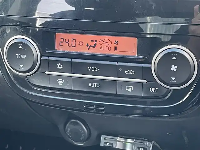 三菱 ミラージュ G 群馬県 2014(平26)年 4.2万km ピレネーブラック 純正SDナビゲーション/（CD/DVD/SD/BT/フルセグTV）/バックカメラ/ETC/アイドリングストップ/ハロゲンライト/オートライト/ヘッドライトレベライザー/プッシュスタート/ドアバイザー/電格ミラー/純正フロアマット/純正ホイールキャップ