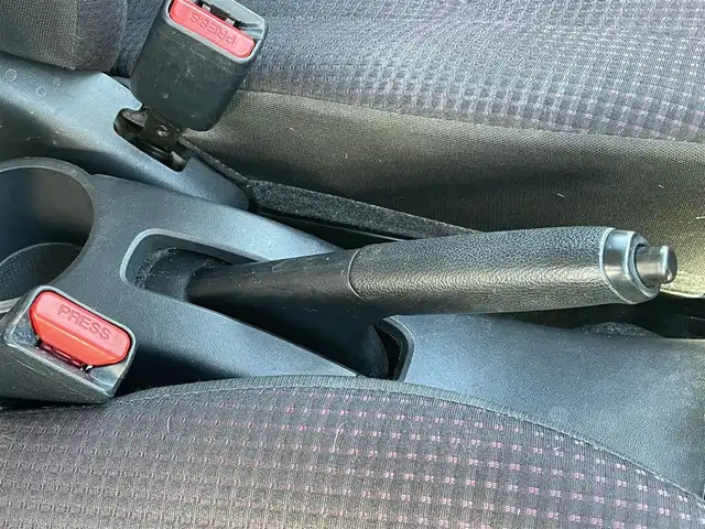 三菱 ミラージュ G 群馬県 2014(平26)年 4.2万km ピレネーブラック 純正SDナビゲーション/（CD/DVD/SD/BT/フルセグTV）/バックカメラ/ETC/アイドリングストップ/ハロゲンライト/オートライト/ヘッドライトレベライザー/プッシュスタート/ドアバイザー/電格ミラー/純正フロアマット/純正ホイールキャップ