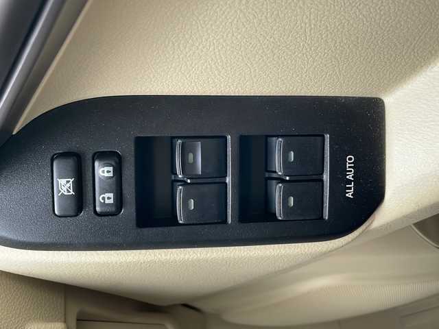 トヨタ ランドクルーザー プラド TX 福島県 2017(平29)年 13.9万km ホワイトパールクリスタルシャイン ５人乗り　純正ナビ　バックＣ　フルセグ　ＢＴ　ＤＡＣ　ビルトインＥＴＣ　ワイパーデザイアー　電格ミラー　ＬＥＤヘッドライト　フォグランプ　オートライト　スマートキー　スペアキー　純正エンスタ　ステリモ