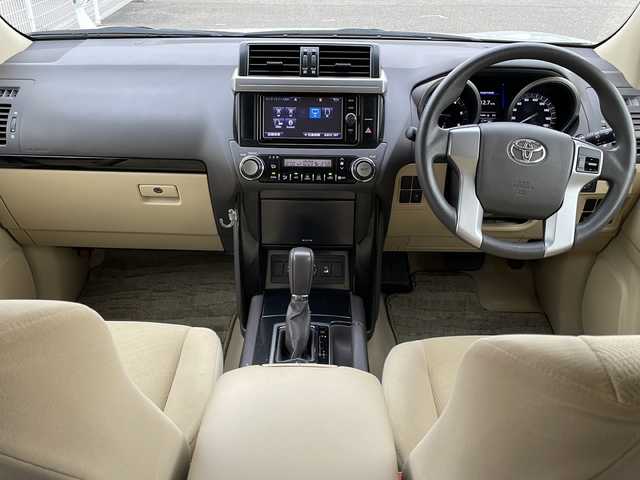 トヨタ ランドクルーザー プラド TX 福島県 2017(平29)年 13.9万km ホワイトパールクリスタルシャイン ５人乗り　純正ナビ　バックＣ　フルセグ　ＢＴ　ＤＡＣ　ビルトインＥＴＣ　ワイパーデザイアー　電格ミラー　ＬＥＤヘッドライト　フォグランプ　オートライト　スマートキー　スペアキー　純正エンスタ　ステリモ