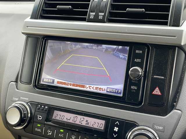 トヨタ ランドクルーザー プラド TX 福島県 2017(平29)年 13.9万km ホワイトパールクリスタルシャイン ５人乗り　純正ナビ　バックＣ　フルセグ　ＢＴ　ＤＡＣ　ビルトインＥＴＣ　ワイパーデザイアー　電格ミラー　ＬＥＤヘッドライト　フォグランプ　オートライト　スマートキー　スペアキー　純正エンスタ　ステリモ