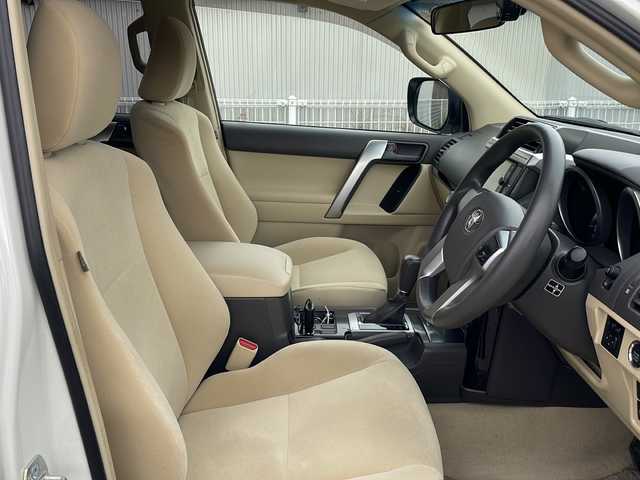 トヨタ ランドクルーザー プラド TX 福島県 2017(平29)年 13.9万km ホワイトパールクリスタルシャイン ５人乗り　純正ナビ　バックＣ　フルセグ　ＢＴ　ＤＡＣ　ビルトインＥＴＣ　ワイパーデザイアー　電格ミラー　ＬＥＤヘッドライト　フォグランプ　オートライト　スマートキー　スペアキー　純正エンスタ　ステリモ