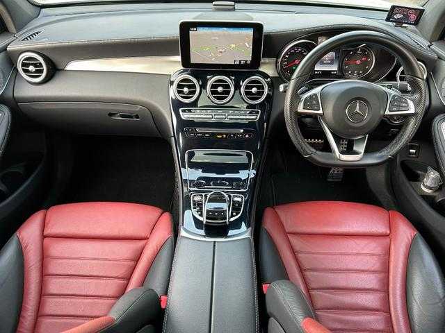 メルセデス・ベンツ ＧＬＣ２２０ d 4マチック クーペ スポーツ 本革 埼玉県 2018(平30)年 6.5万km ダイヤモンドホワイト 黒赤革コンビシート/サンルーフ/純正HDDナビ/(Bluetooth/USB/CD/フルセグ)/シートヒーター/レーダーセフティＰＫＧ/ヘッドアップディスプレイ/ＬＥＤヘッドライト/パワーバックドア/全方位カメラ/ブルメスターサウンド