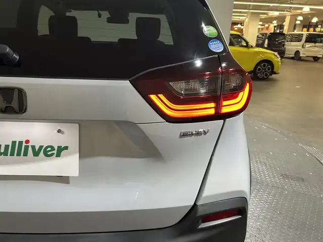 ホンダ フィット e:HEVクロスター 愛媛県 2020(令2)年 8.7万km プレミアムサンライトホワイトパール AA落札成約済み//衝突軽減ブレーキ〈CMBS〉 誤発進抑制機能 後方誤発進抑制機能 近距離衝突軽減ブレーキ 歩行者事故低減ステアリング 路外逸脱抑制機能 渋滞追従機能付アダプティブ・クルーズ・コントロール〈ACC〉 車線維持支援システム〈LKAS〉 先行車発進お知らせ機能 標識認識機能 オートハイビーム 純正SDナビ Bluetooth　フルセグ　バックカメラ　親水/ヒーテッドドアミラー　熱線入りフロントウインドウ　PTCヒーター