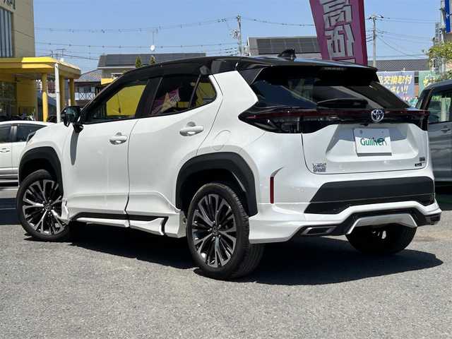 トヨタ ヤリスクロス ハイブリッド Z 茨城県 2023(令5)年 2.6万km ブラックマイカ/プラチナホワイトパールマイカ ワンオーナー/モデリスタフルエアロ/純正ディスプレイオーディオ/　（CD/BT/フルセグ/USB）/バックカメラ/トヨタセーフティセンス/ETC/ドライブレコーダー/レーダークルーズコントロール/前席パワーシート/前席シートヒーター/純正フロアマット/ハーフレザーシート/ハンドルヒーター/LEDヘッドライト/純正18inAW/スマートキー/ステアリングスイッチ/保証書/取扱説明書/スペアキー/社外ホイールスタットレスタイア4本セットあり