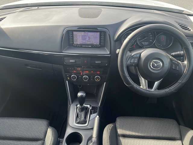 マツダ ＣＸ－５ XD 熊本県 2013(平25)年 9.1万km クリスタルホワイトパールマイカ (株)IDOMが運営する【じしゃロン熊本店】の自社ローン専用車両になりますこちらは現金またはオートローンご利用時の価格です。自社ローンご希望の方は別途その旨お申付け下さい/純正ナビ　ＣＤ　ＤＶＤ　フルセグ　ブルートゥース　/バックカメラ　/サイドカメラ　/クルーズコントローラー　/前後コーナーセンサー　/アイドリングストップ　/ビルトインＥＴＣ　/Ｗ＋サイドエアバッグ　/ＲＶＭ　/ＡＦＳ