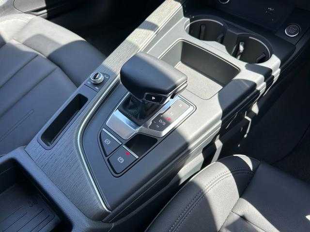 アウディ Ａ４ オールロードクワトロ 埼玉県 2021(令3)年 1.8万km ミトスブラックメタリック 黒革シート/ラグジュアリーパッケージ/パーキングアシストパッケージ/純正メモリーナビ/(Bluetooth/USB/フルセグ)/全周囲カメラ/アダプティブクルーズコントロール/Ａｐｐｌｅ　Ｃａｒ　Ｐｌａｙ/シートヒーター/ブラインドスポットモニター/ETC