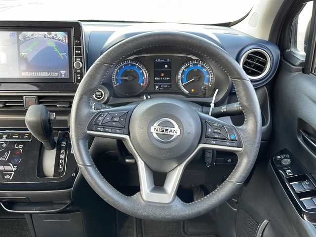 日産 デイズ HWS G ターボ プロパイロットED 山口県 2022(令4)年 3.3万km ブラック 純正9インチSDナビ/Bluetooth接続オーディオ/フルセグテレビ/アラウンドビューモニター/プロパイロット/エマージェンシーブレーキ/横滑り防止装置/純正アルミホイール/純正フロアマット/純正LEDヘッドライト/オートライト/ETC/USB充電ポート/電動パーキングブレーキ