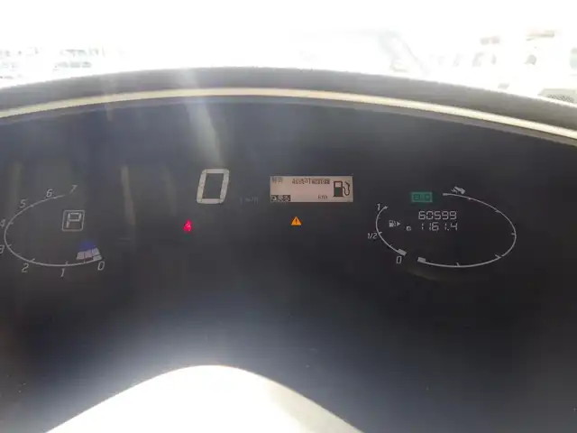 日産 セレナ ハイウェイスター Sハイブリッド 千葉県 2014(平26)年 6.1万km タイガーアイブラウン エマージェンシーブレーキ/クルーズコントロール/アイドリングストップ/左パワースライドドア/右イージークローザードア/純正メモリーナビ/地デジTV/【DVD/CD再生機能　Bluetooth接続】/バックカメラ/フリップダウンモニター/革巻きステアリング/ETC/HIDヘッドライト/フォグライト/ウインカーミラー/純正16インチアルミホイル/インテリジェントキー