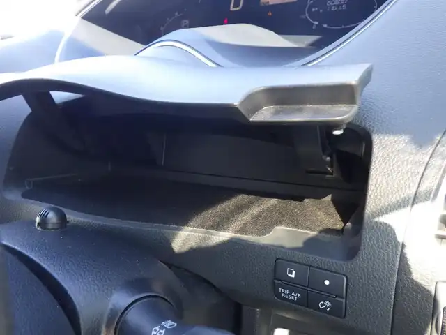 日産 セレナ ハイウェイスター Sハイブリッド 千葉県 2014(平26)年 6.1万km タイガーアイブラウン エマージェンシーブレーキ/クルーズコントロール/アイドリングストップ/左パワースライドドア/右イージークローザードア/純正メモリーナビ/地デジTV/【DVD/CD再生機能　Bluetooth接続】/バックカメラ/フリップダウンモニター/革巻きステアリング/ETC/HIDヘッドライト/フォグライト/ウインカーミラー/純正16インチアルミホイル/インテリジェントキー